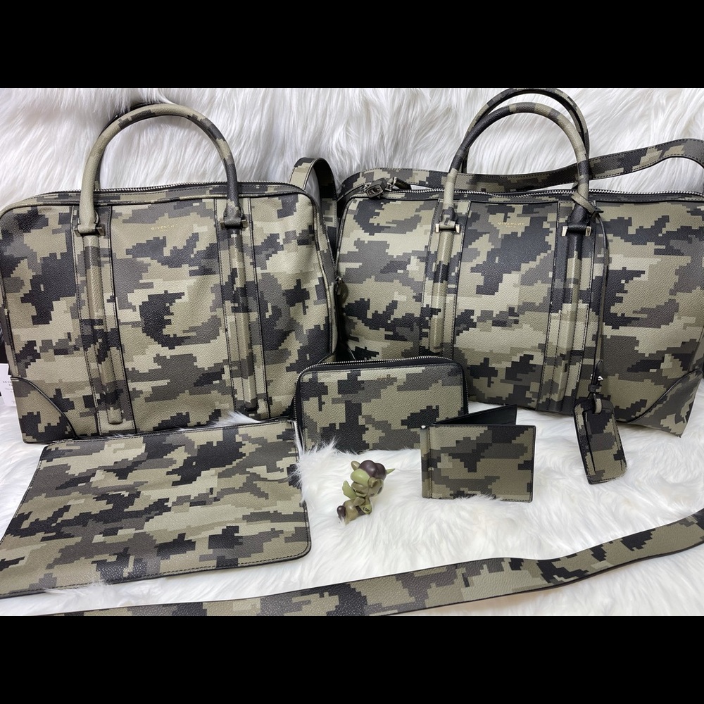 GIVENCHY Camo Weekend Lucrezia Digital Set digital